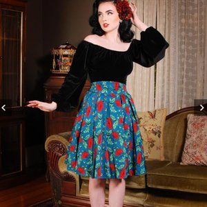 NWT Pinup Girl Clothing (PUG) Little Jun Skirt in Blue & Red Poppies Print
